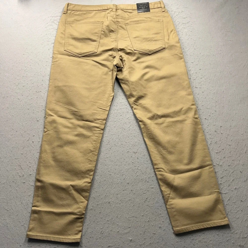 Banana Republic Travel Jean Mens 36x30 Athletic Fit Khaki Tan Pants 599223-00-1